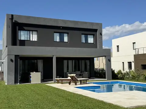 Casa en Venta de 4 dormitorios