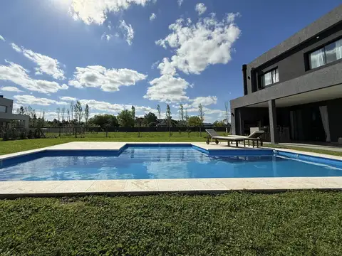 Casa en Venta en Chateau Pilar, USD 298.000