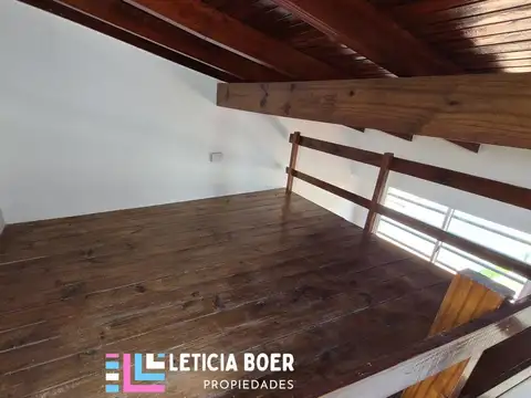 Depto Tipo Casa en Alquiler con 1 cocheras