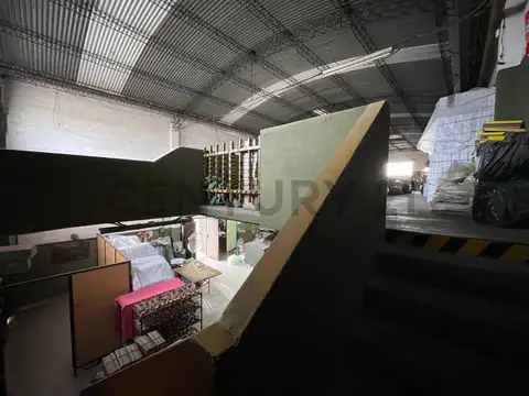 VENTA DE GALPON EN V.BONICH - PERMUTA - FINANCIA