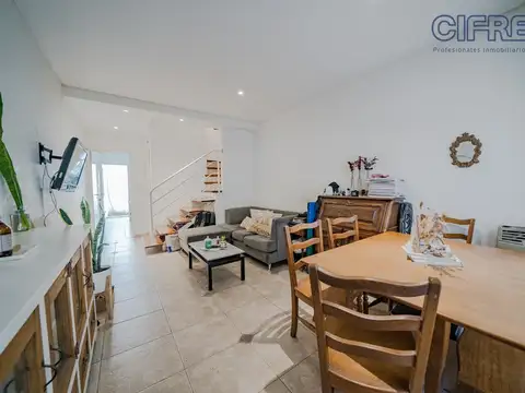 Depto Tipo Casa en Venta de 4 ambientes