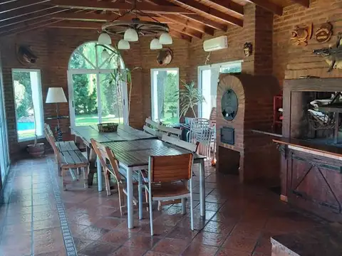 Quinta en Venta de 4 dormitorios