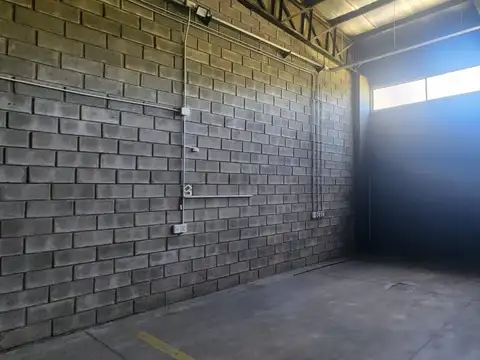 Local Comercial / Industrial 259 m² C/ Fondo Libre - Casanova