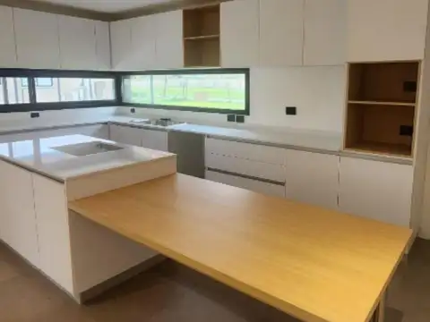 Casa-Venta-Barrio San Matías-Escobar