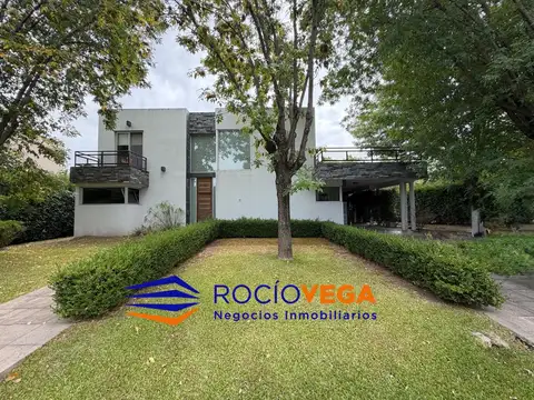 Casa en venta en barrio Santa Ana, Moreno