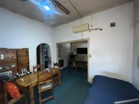 Av Juan b la salle  al 1800