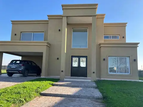 Casa en Venta de 4 dormitorios