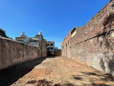 Terreno en Venta 8  mts Frente