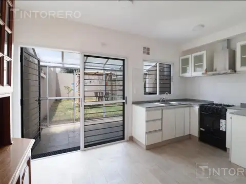 Quinquela Martín  al 2400