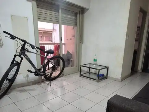 Departamento 2 ambientes con Balcón en Paternal - Bajas Expensas - Oportunidad