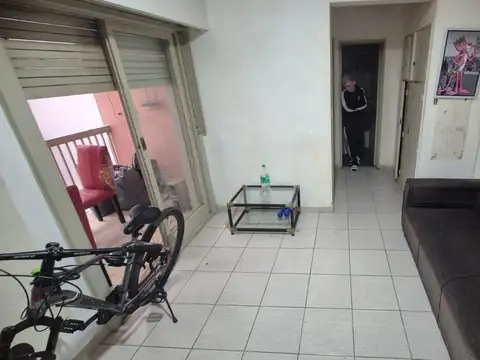 Departamento 2 ambientes con Balcón en Paternal - Bajas Expensas - Oportunidad