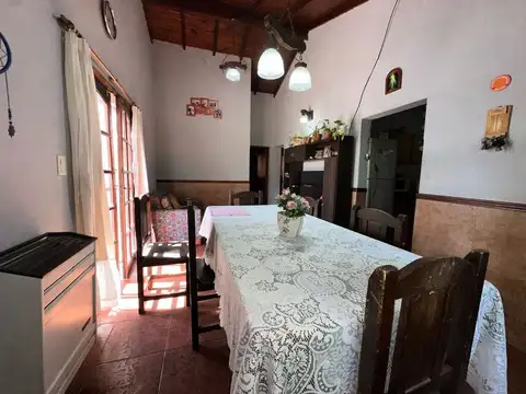 Casa 3 ambientes con 1 baño