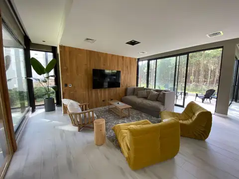 CASA VENTA VILLA ROBLES BARRIO ALBATROS