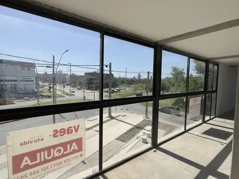 Local en Alquiler A Estrenar