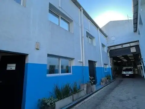 Galpon en Venta en Coghlan, USD 890.000