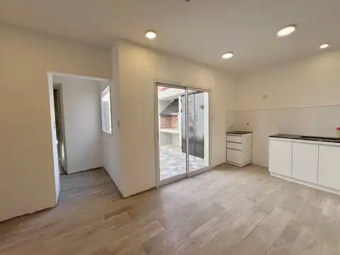 Depto Tipo Casa en Venta de 2 ambientes