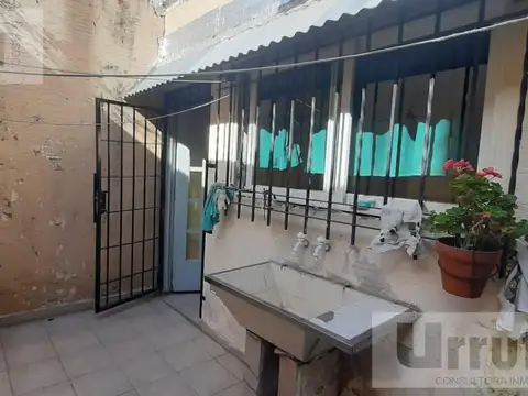 Depto Tipo Casa en Venta 40 años