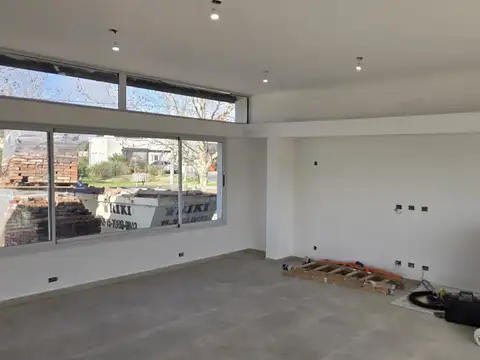 Casa 3 ambientes con 2 baños