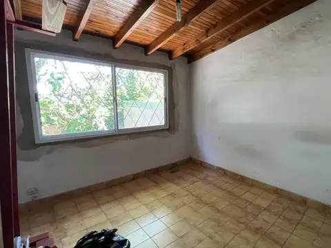 Casa en Venta con 4 cocheras