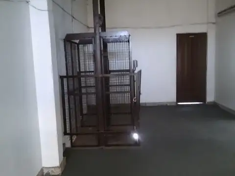 Galpon en Venta 8,66  mts Frente