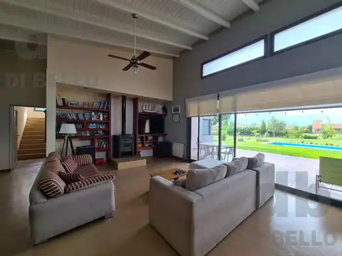 Casa en Venta en Countries y Barrios Cerrados en Campana, USD 360.000