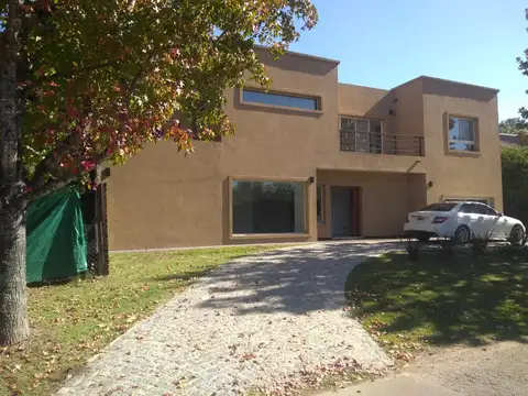 Casa a estrenar Barrio Nautico