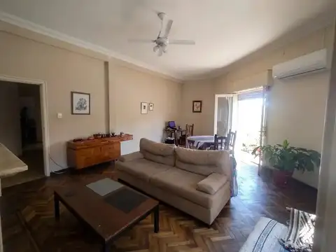 Depto Tipo Casa 4 ambientes con 2 baños