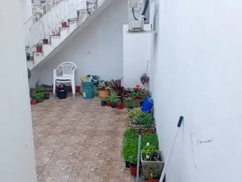 Depto Tipo Casa en Venta en Villa Sarmiento, USD 99.000