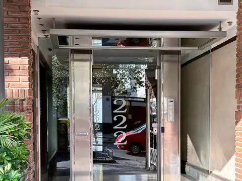 Av. Carabobo 200 , Piso 8