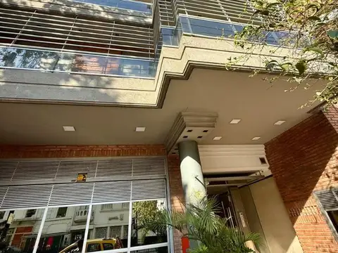 Venta departamento de 3 ambientes - FLORES