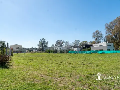 Terreno en Venta 20  mts Frente