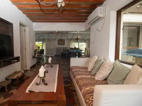 Casa en Venta de 5 dormitorios