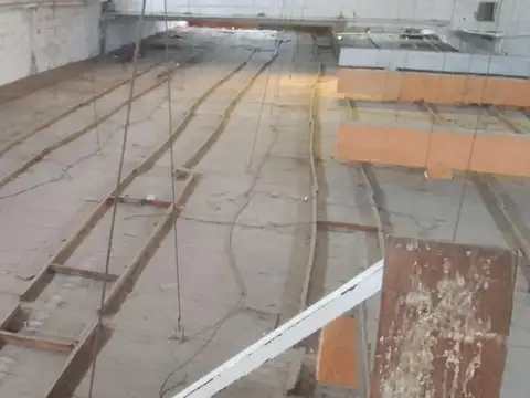 Local en Venta 40 años