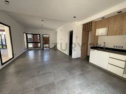 Venta  PH 4 Ambientes cochera en complejo cerrado, Ituzaingo