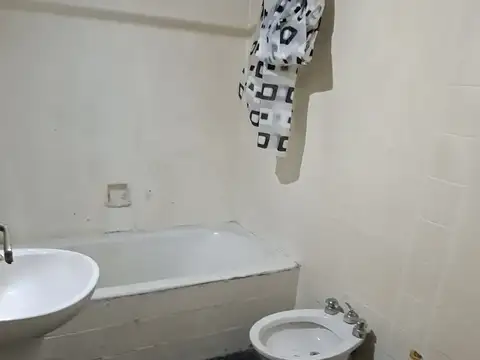 Doctor Tomás Manuel De Anchorena 1700, Piso PB