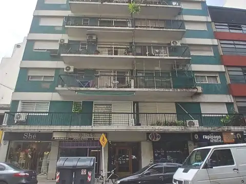 DEPARTAMENTO s/AV. MONROE  ACONDICIONADO COMO CONSULT/OFICINA-1 CUADRA AV. CABILDO Y METROBUS