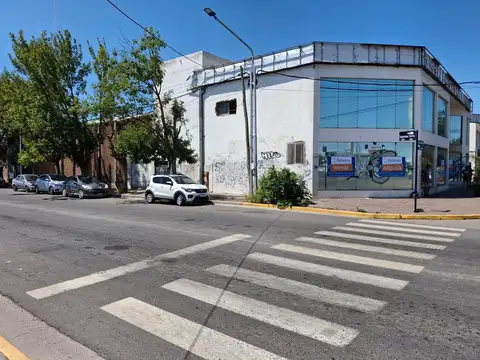 ALQUILER LOCALES, OFICINAS Y GALPONES SOBRE RUTA.