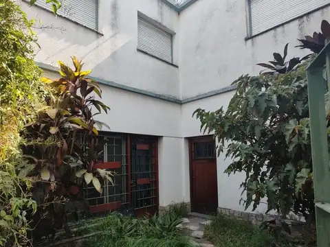 Depto Tipo Casa en Venta 57 años