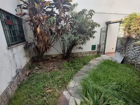 Depto Tipo Casa en Venta con 1 cocheras