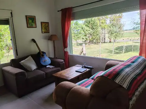 CHACRA 7 HAS CON ESPECTACLUAR CASCO SOBRE RUTA