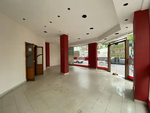 Local en Venta 40 años