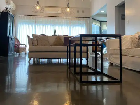 Excelente casa en Ciudad Jardín Lomas del Palomar