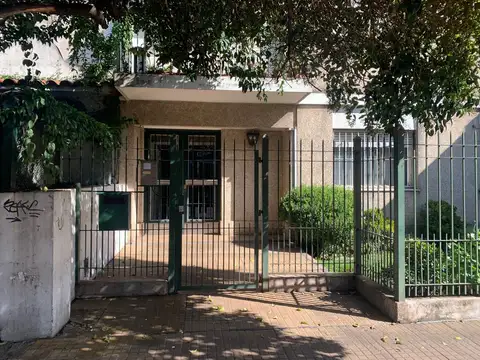 Somellera 600, Piso PB