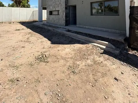 Duplex en Luzuriaga con Entrega A 90 Dias