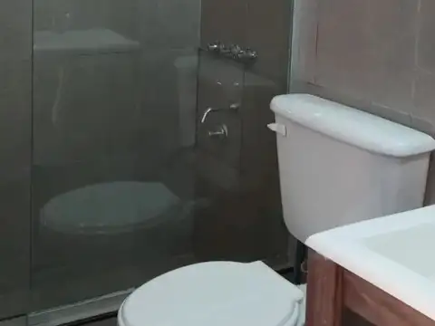 Departamento tipo casa en venta en Mataderos