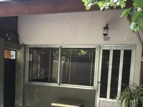 Casa 3 ambientes con 1 baño