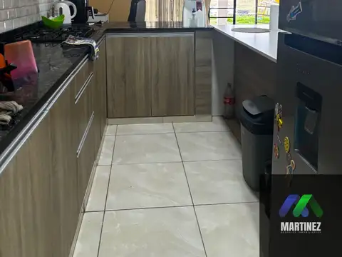 Casa 4 ambientes con 1 baño