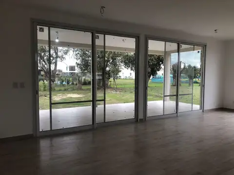 Casa en Venta 1 año