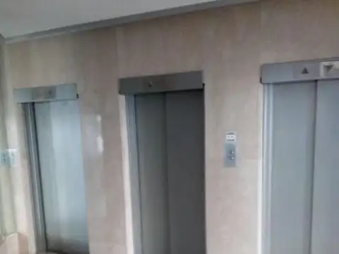 Oficina en Alquiler en San Nicolás, USD 1.000