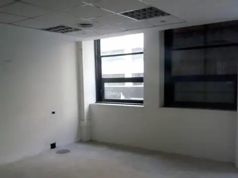 Oficina en Alquiler 60 años